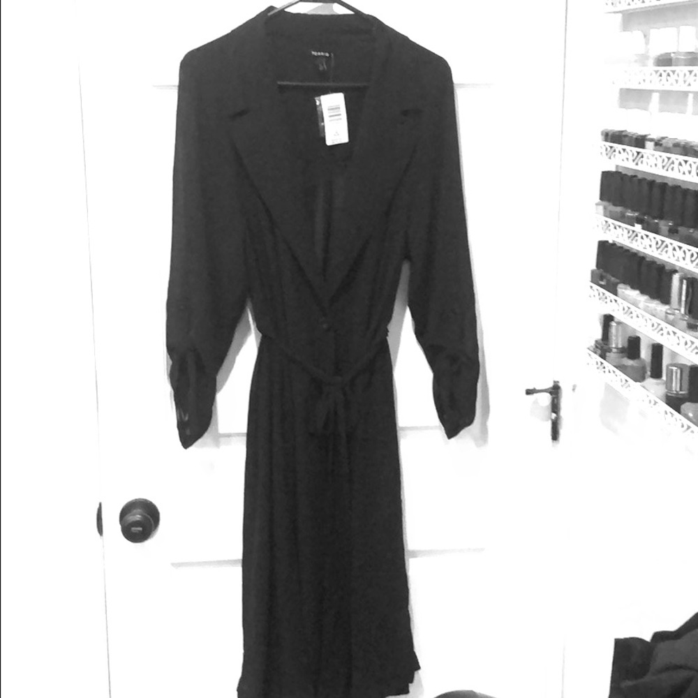 Torrid sheer black mid leg length duster- 2xl NWT
